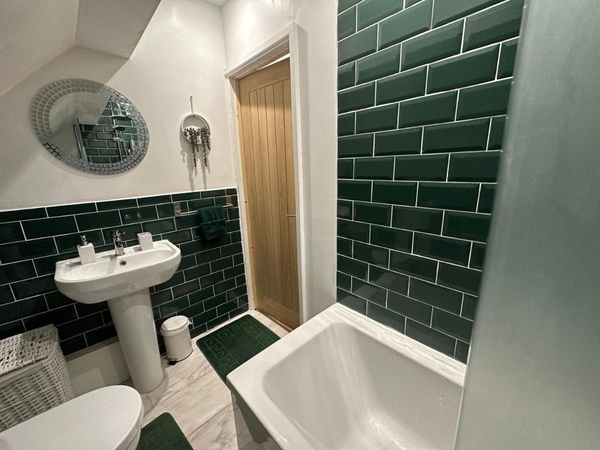 Charming 3-Bed Home Minutes From City Centre Nottingham Eksteriør bilde