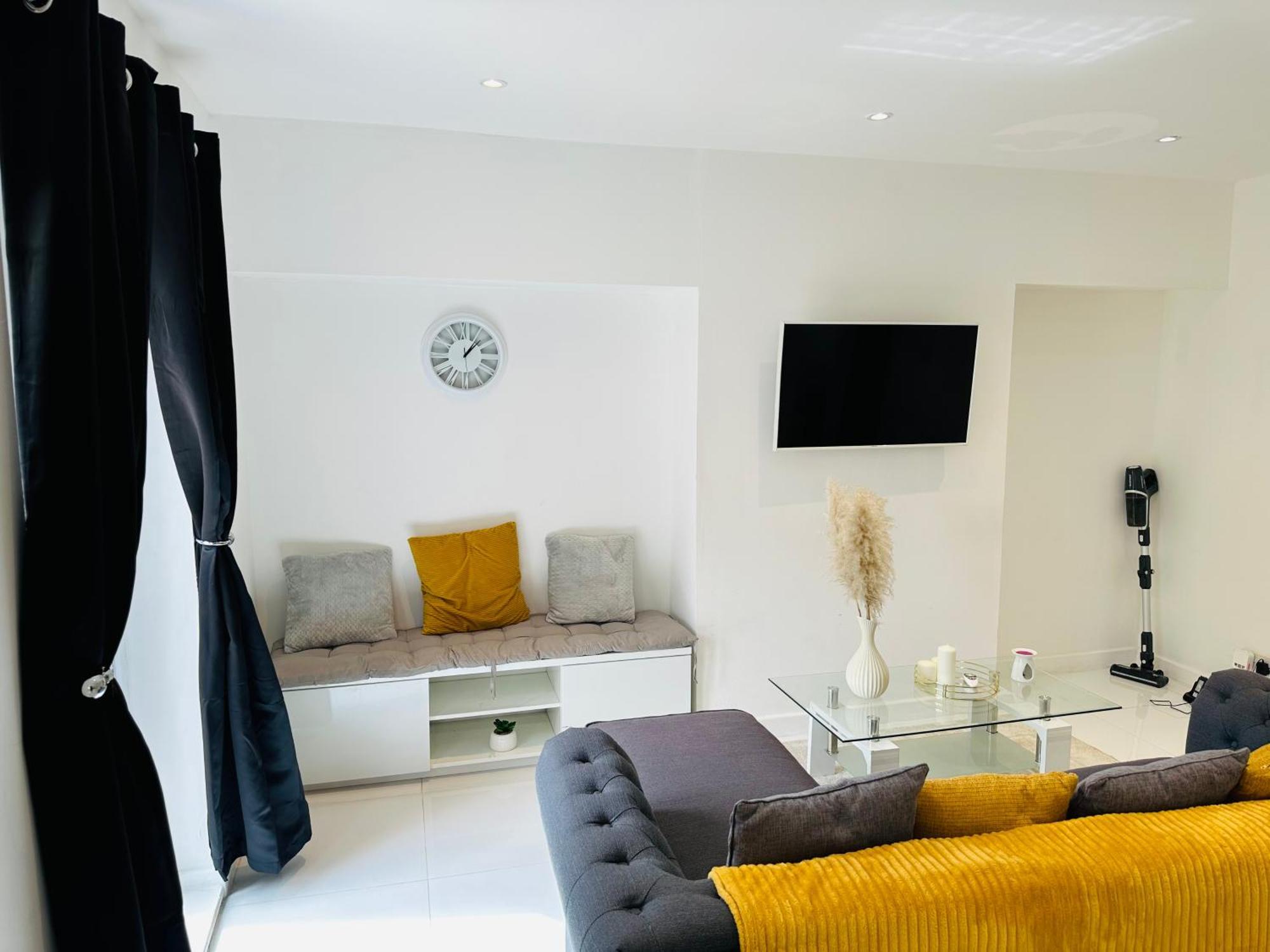 Charming 3-Bed Home Minutes From City Centre Nottingham Eksteriør bilde